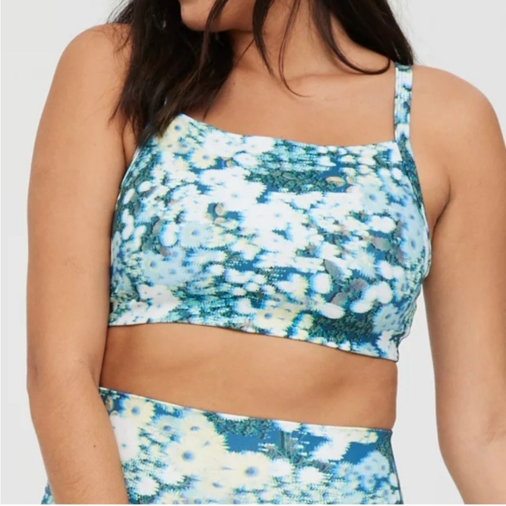 Aerie Offline Goals 3D Blue Floral Sports Bra